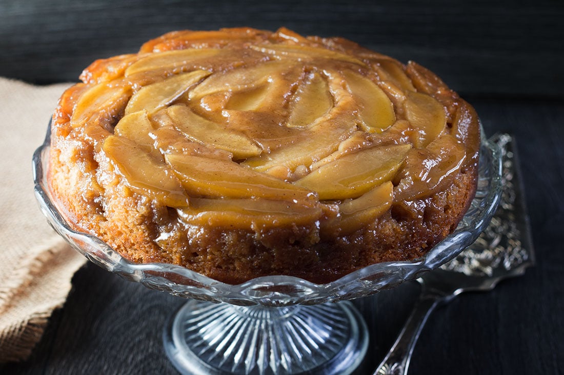 Apple Cinnamon Upside Down Cake - The Perfect Dessert