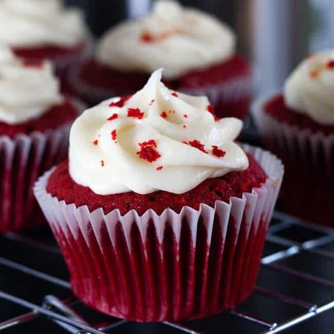 Easy Red Velvet Cupcakes Erren S Kitchen