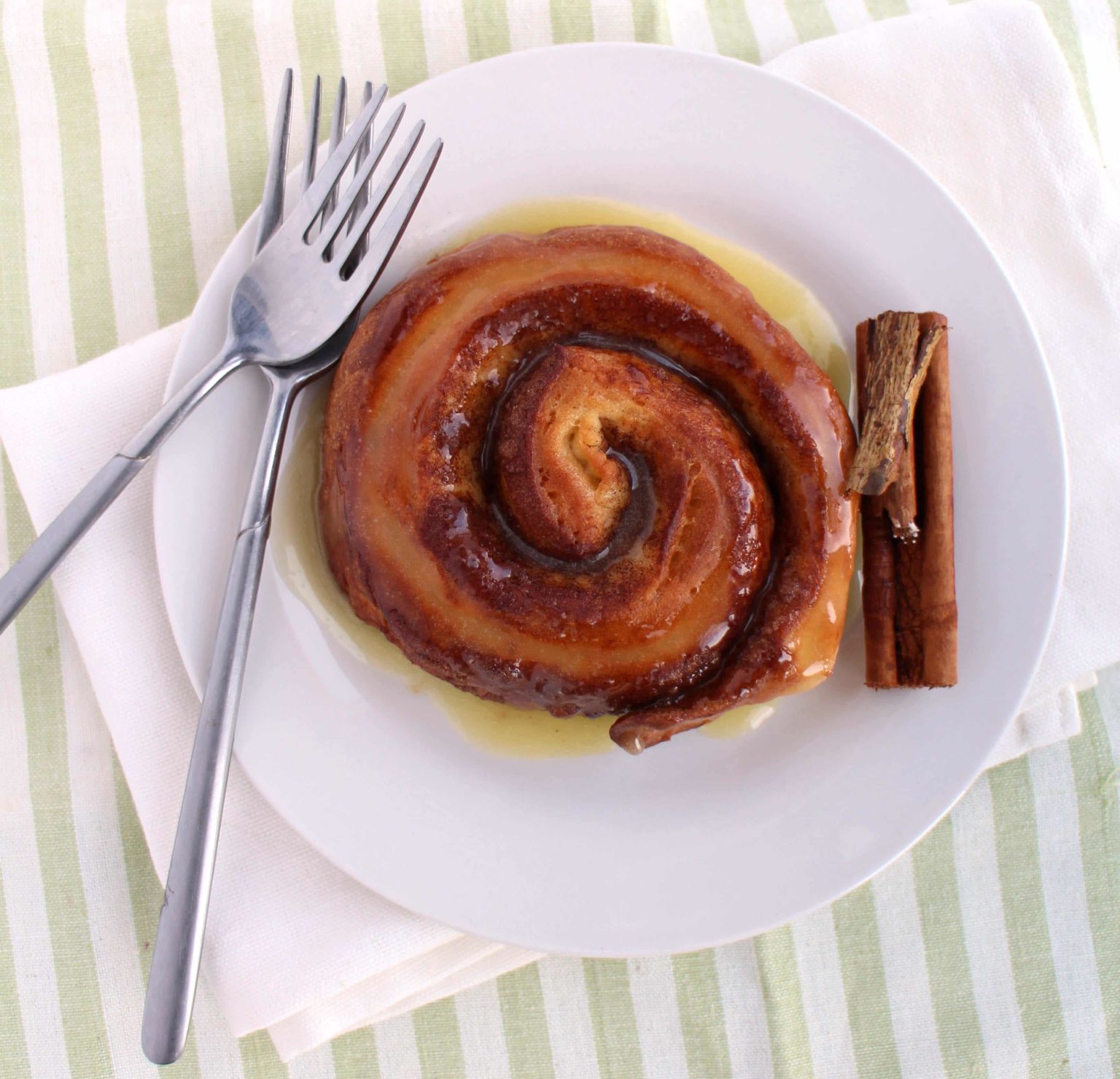 classic-cinnamon-buns-two-ways-erren-s-kitchen