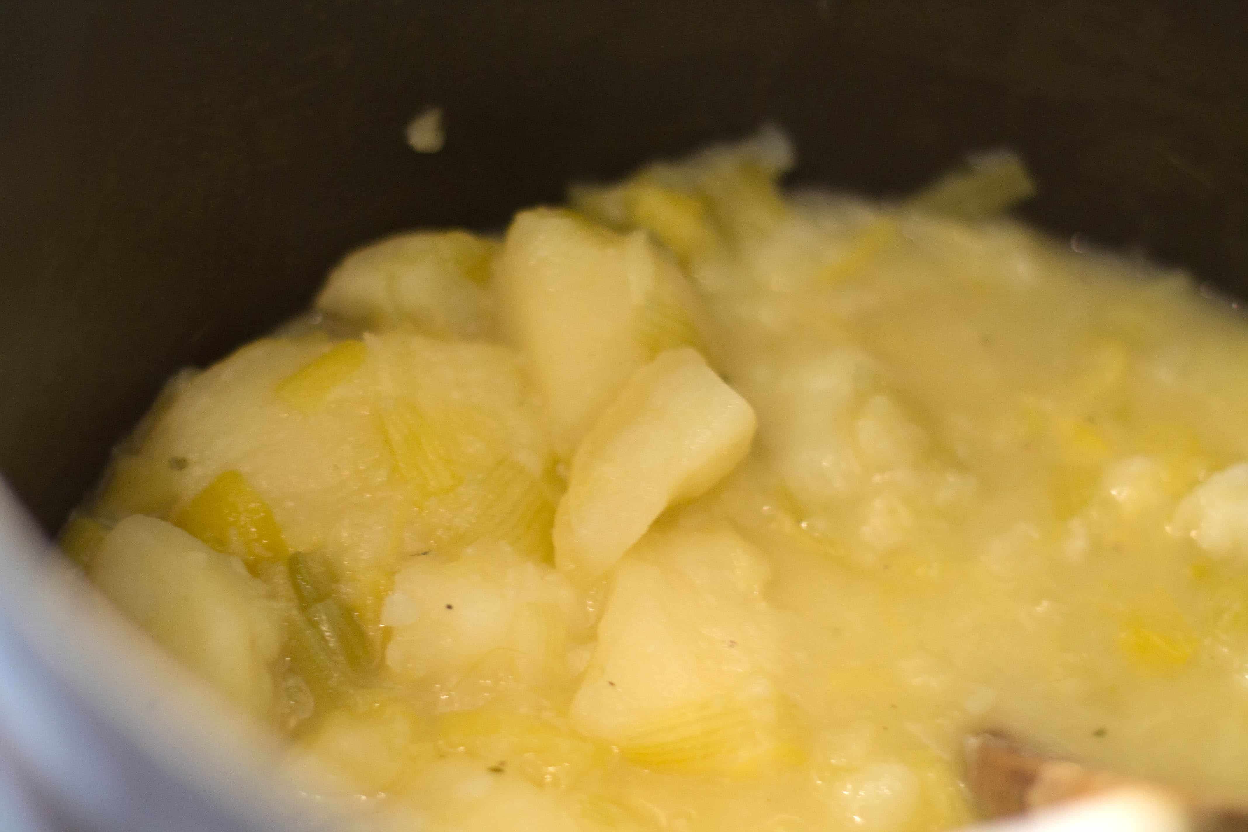 Potato Leek Soup A Smooth Creamy No Cream Recipe Thats Full Of Flavor