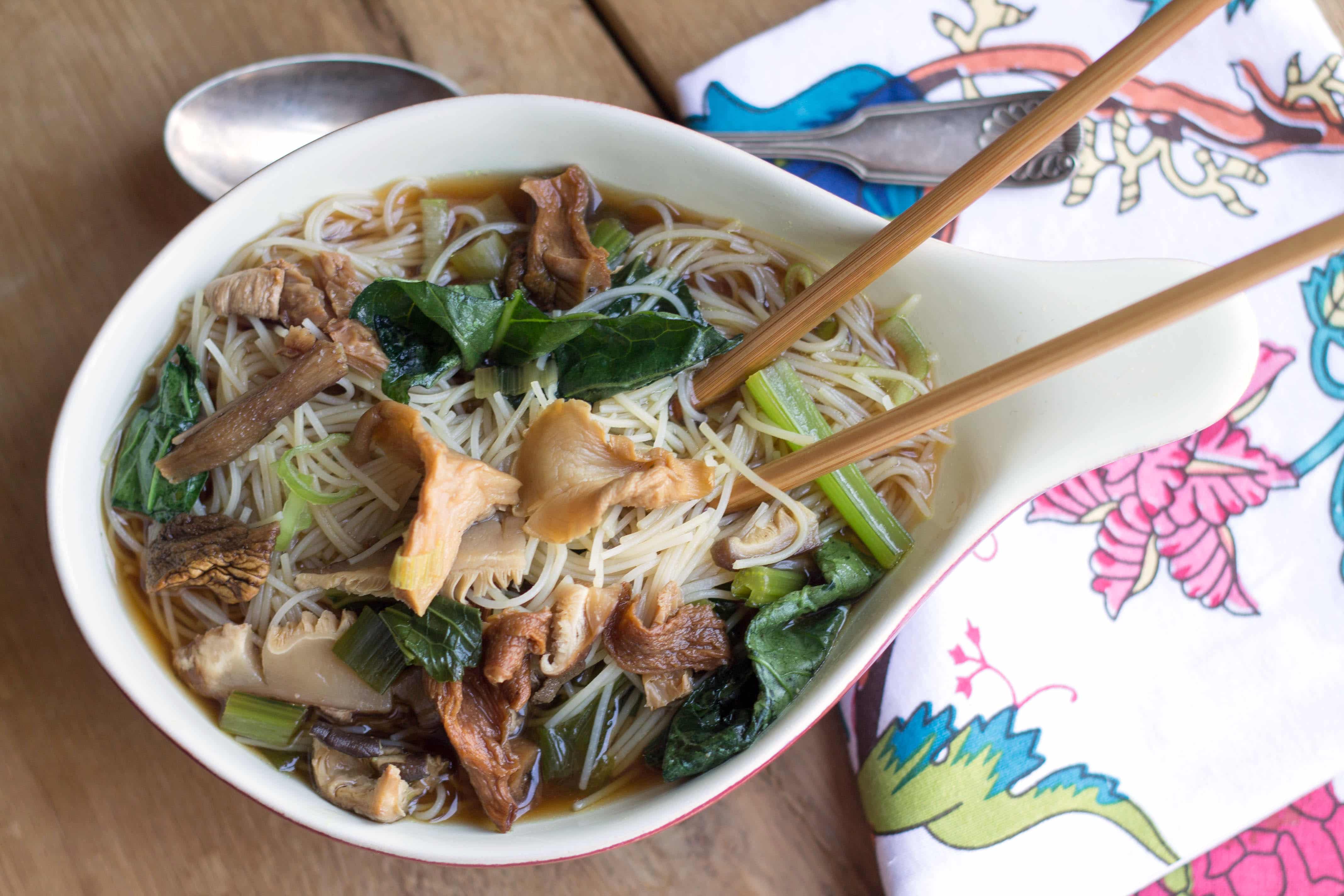 Chinese Mushroom Noodle Soup Erren S Kitchen