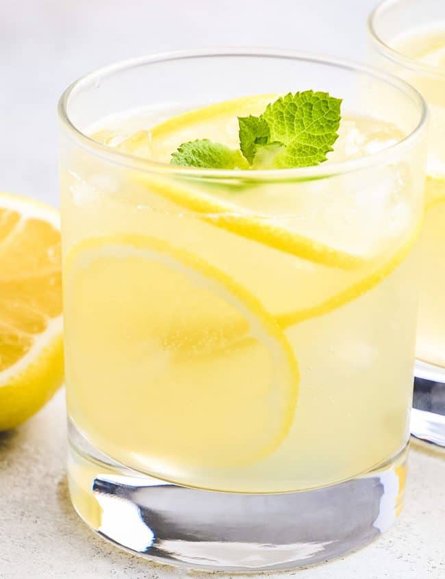 Sweet Lemon Iced Tea - Erren's Kitchen