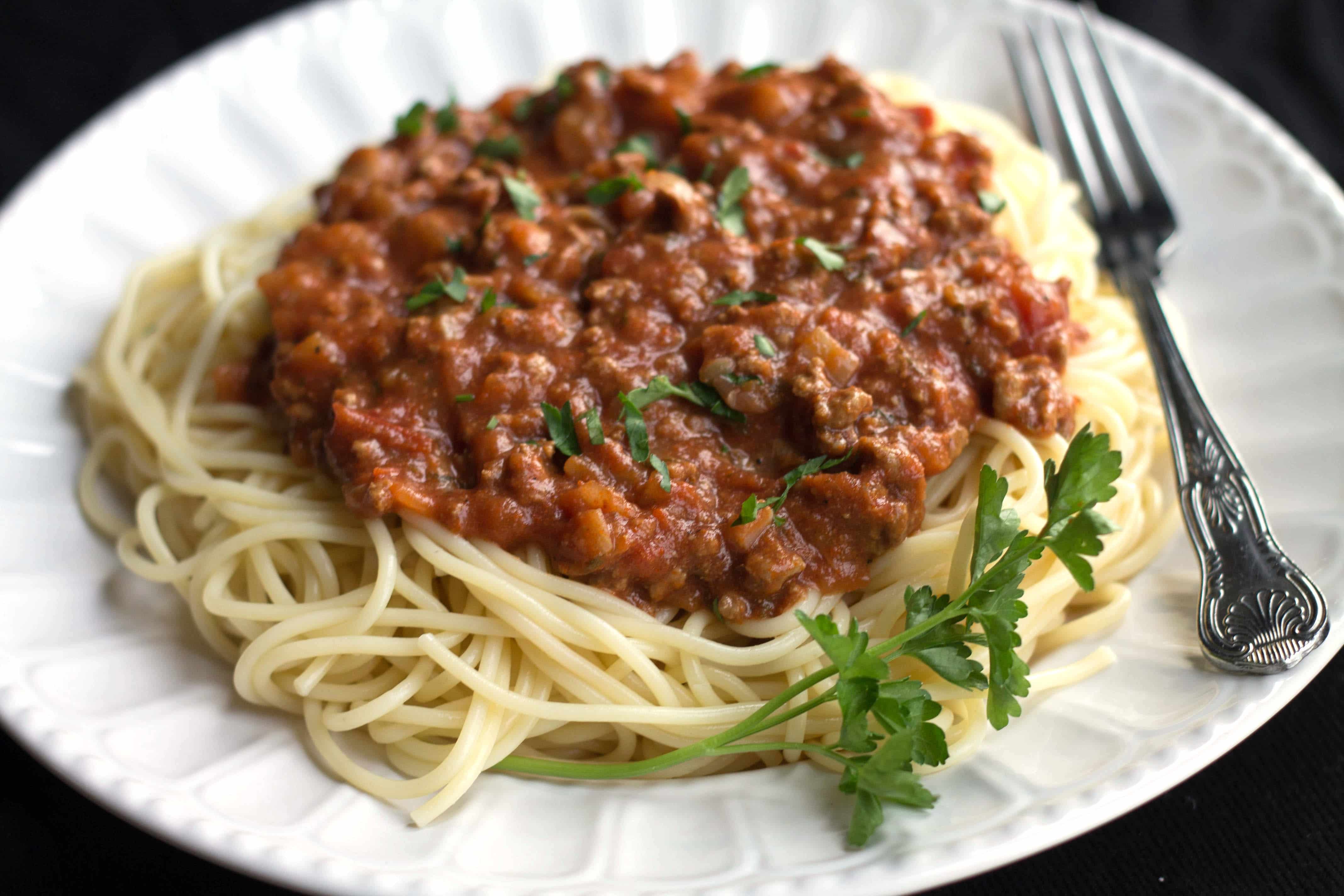 Quick & Easy Spaghetti Bolognese  Erren's Kitchen