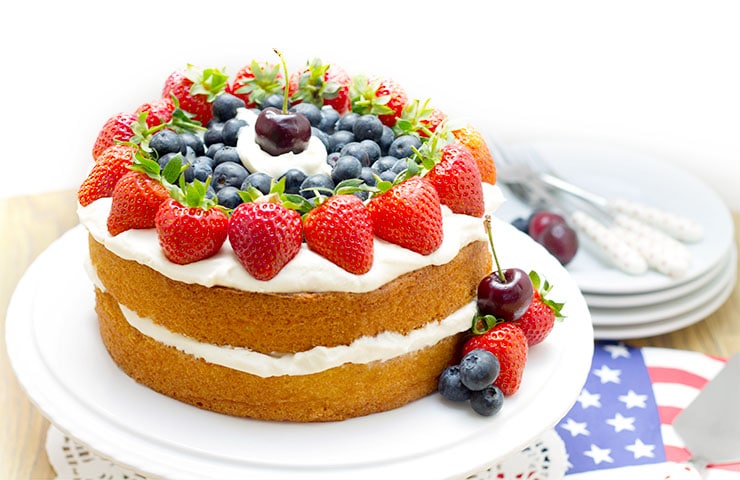 Berry Whipped Cream Cake Erren S Kitchen