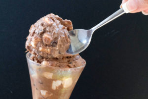 No Churn Chocolate Chip & Marshmallow Ice Cream - Erren's Kitchen