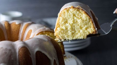 Red Velvet Bundt Cake - Erren's Kitchen