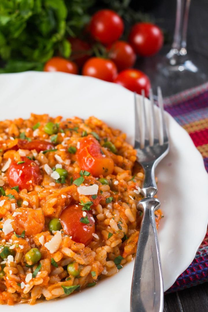Roast Tomato and Pea Risotto - So easy and full of flavor!