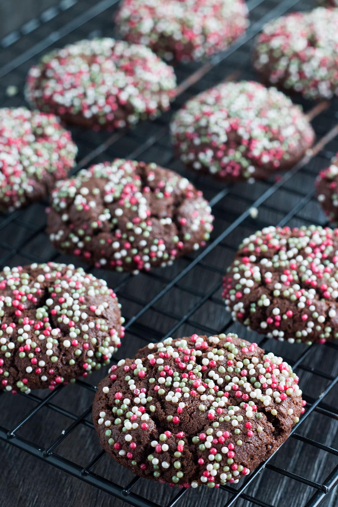 Chocolate Christmas Crinkle Cookies - Erren's Kitchen