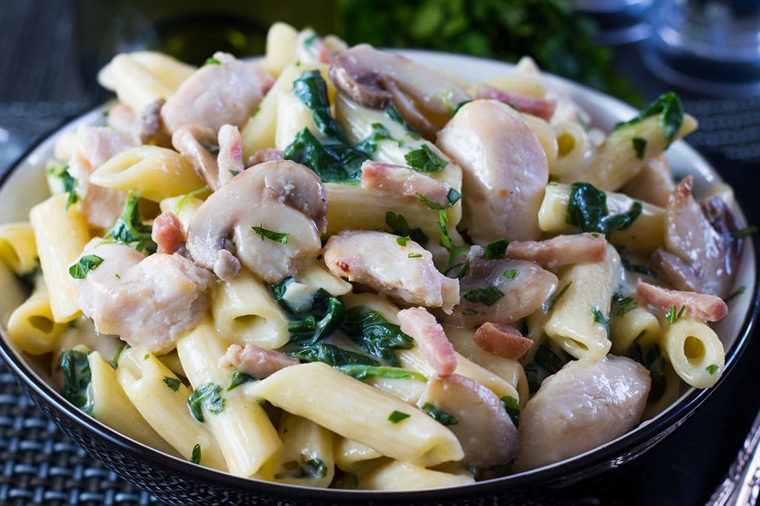 Creamy Chicken and Bacon Pasta - A delicious one pot meal