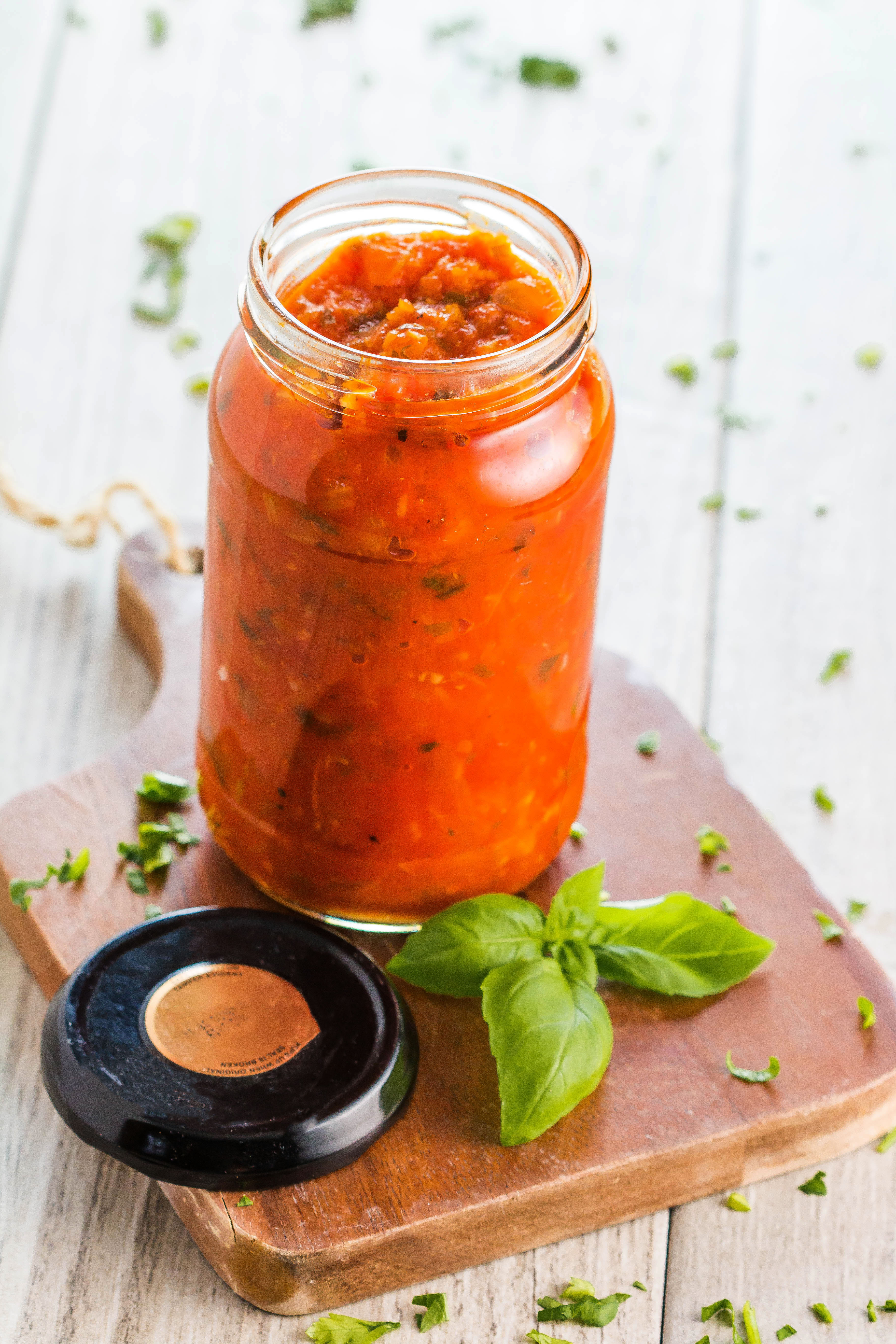 Easy Homemade Tomato Sauce - Erren's Kitchen