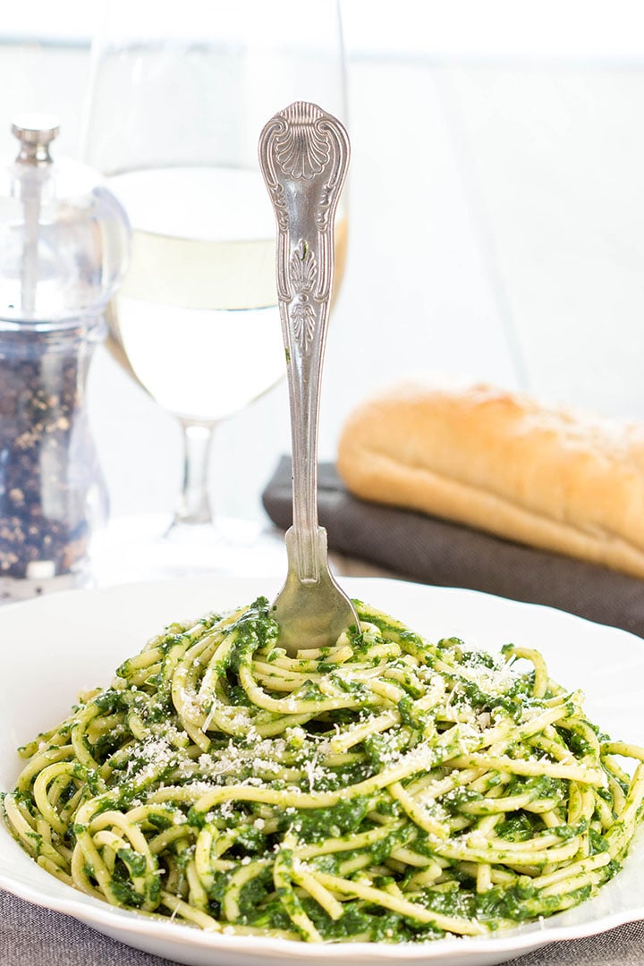 Spaghetti with Spinach Sauce - Erren's Kitchen