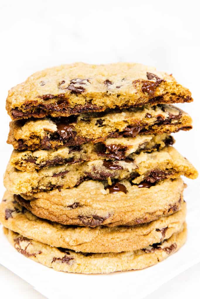 https://www.errenskitchen.com/wp-content/uploads/2019/02/Chocolate-Chip-Cookies-1-3-1-683x1024.jpg