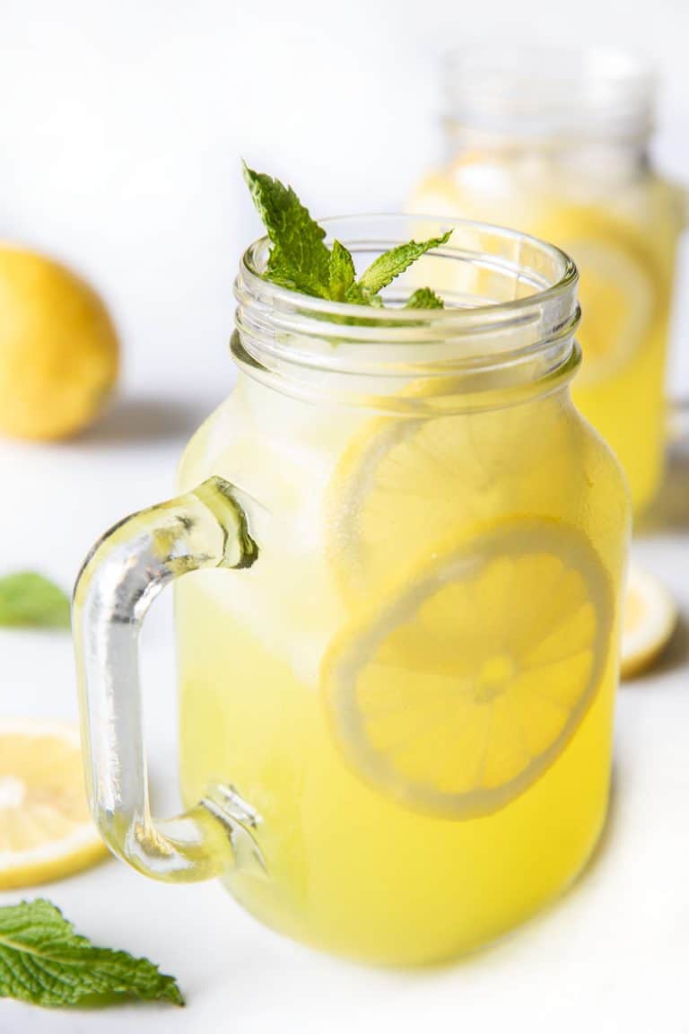 Fresh Squeezed Lemonade - Erren's Kitchen