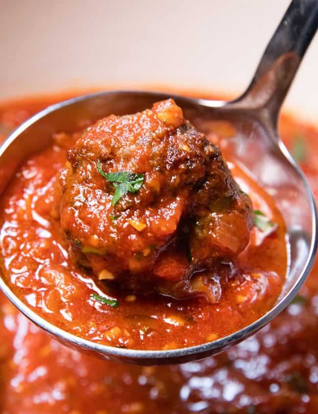 meatballs in tomato sauce