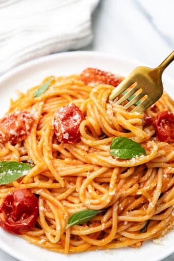 Cherry Tomato Pasta Sauce - Erren's Kitchen