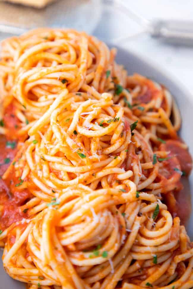 Family Meal Spaghetti (From The Bear) - Erren's Kitchen