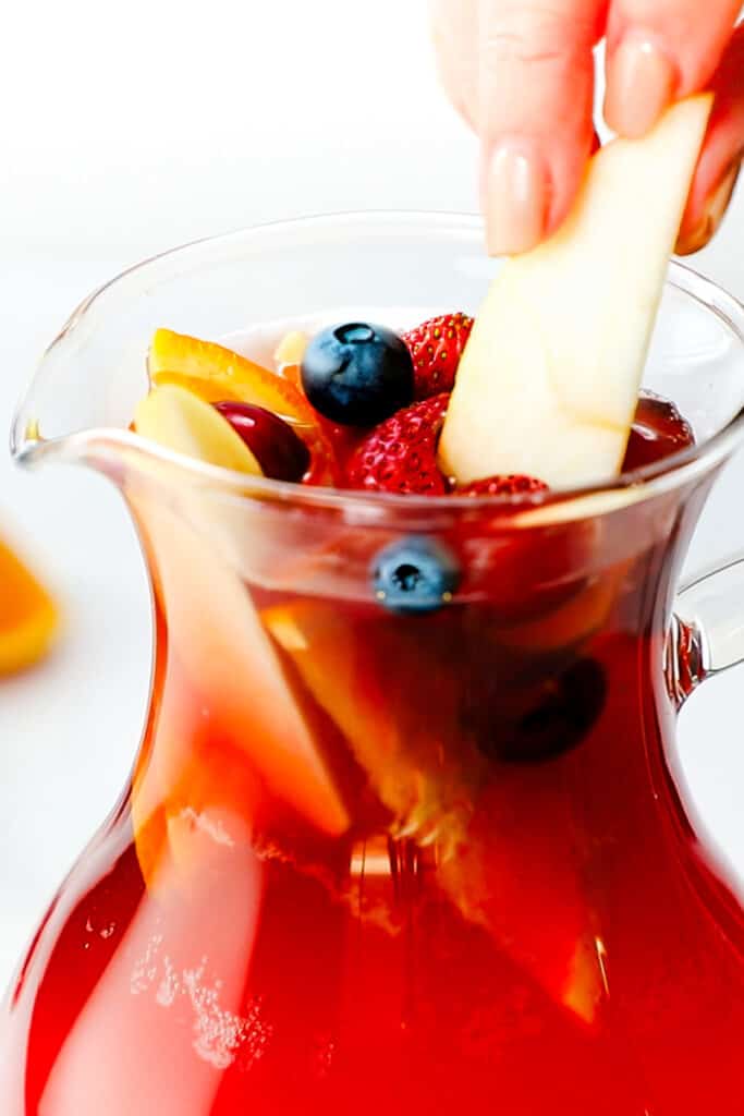 https://www.errenskitchen.com/wp-content/uploads/2023/06/sangria-1-5-683x1024.jpg