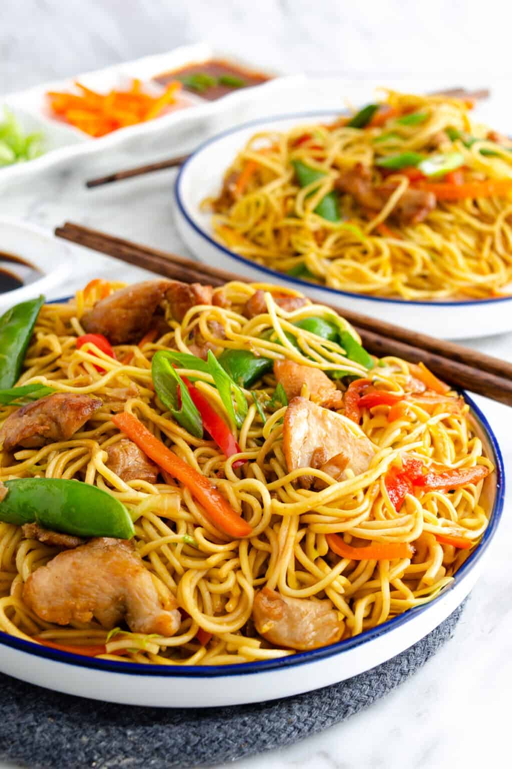 Chicken Lo mein - Erren's Kitchen