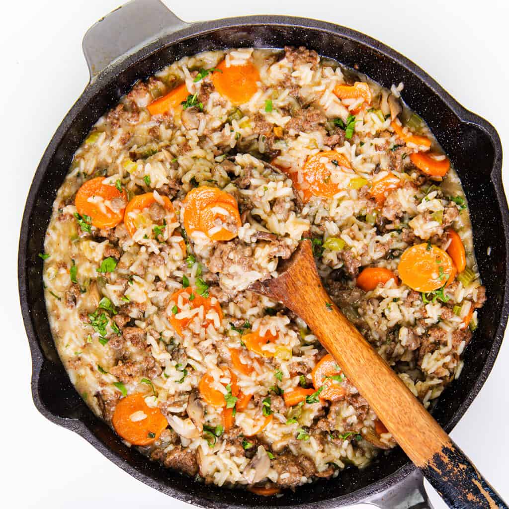 the finished Hamburger and Rice in the pan.