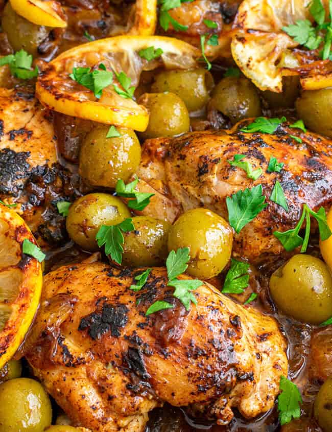 Moroccan chicken with Lemon, Olives and sauce